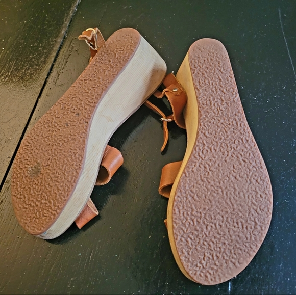 Ancient Greek Wedges 7.5 - Picture 3 of 3